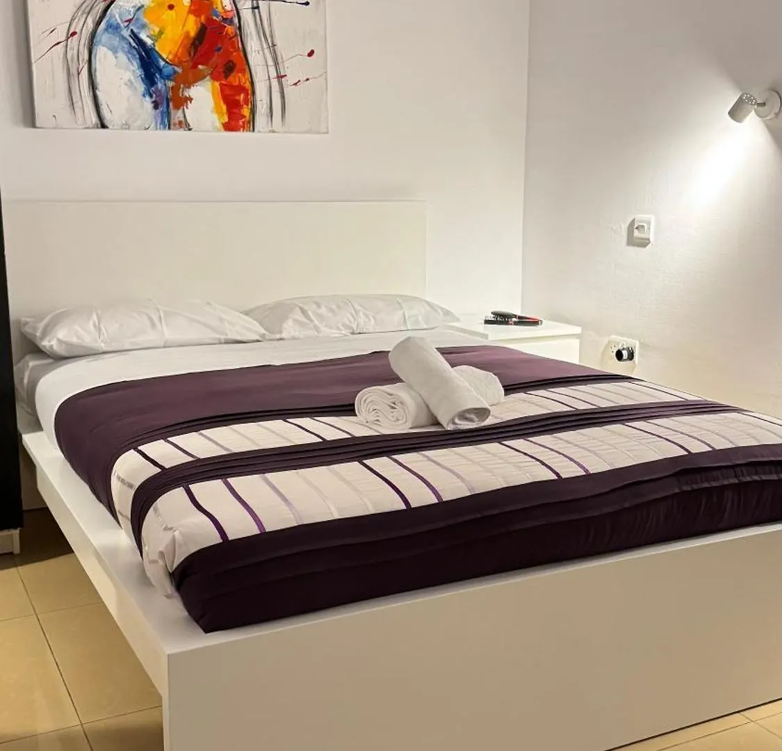Fp Spinola Whole Apartment - Free Wi-Fi Saint Julian's 0*,  Malta